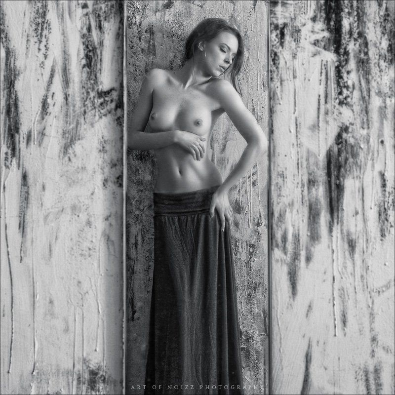 Mirrorworld фото превью