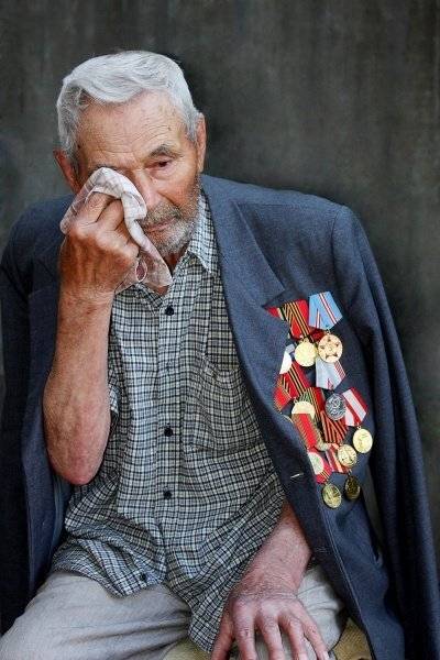 , Костянтин Бобрищев