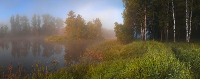 и легкий туман,и тропинка,ведущая в лес. фото превью