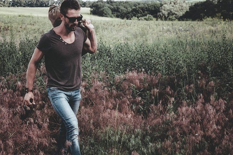 THE OUTLAW фото превью