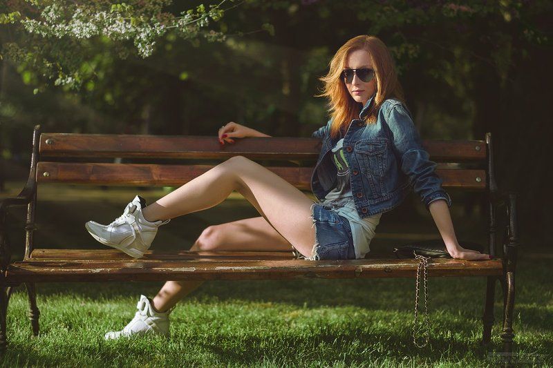 Взрослая девушка фото превью