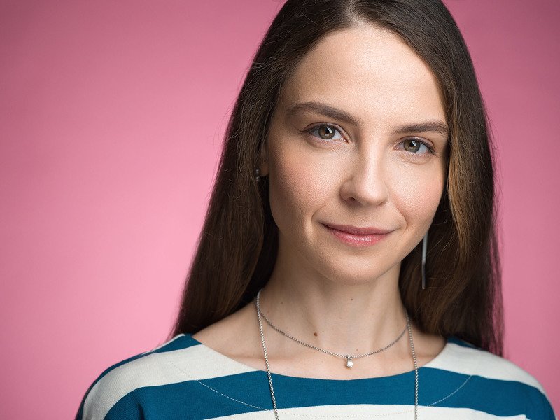 hasselbladx1d2, headshot, close-up, portrait Lucy фото превью