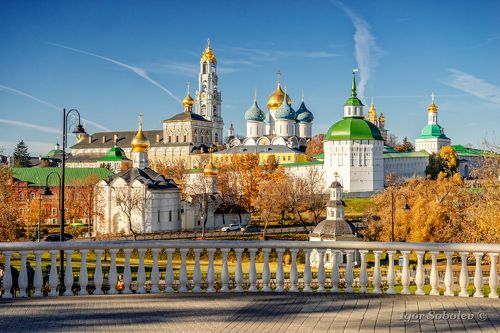 Троице-Сергиева лавра осенью