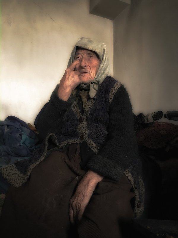 Bulgarian grandmother фото превью