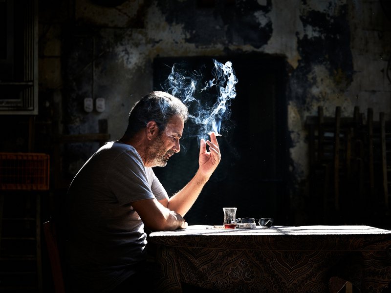 Man, portre ,  Far and alone фото превью