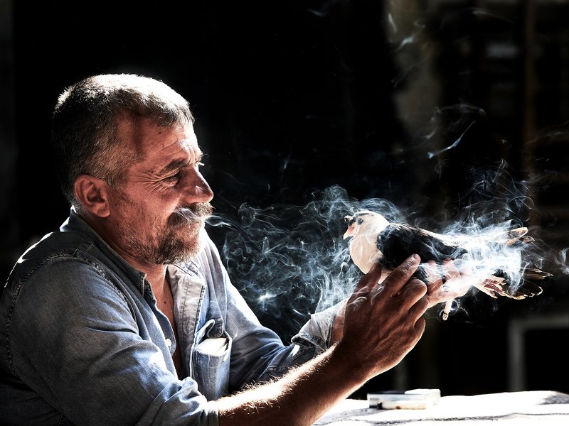 bird   bird and man фото превью