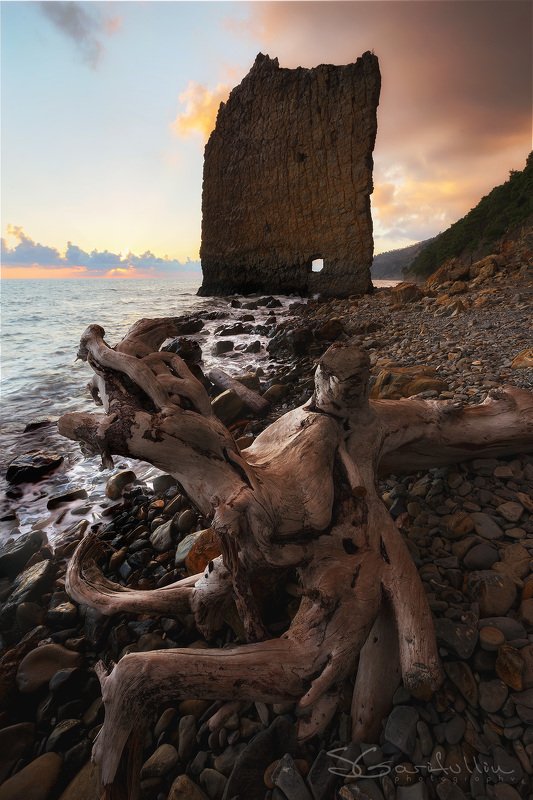 Скала Парус, Прасковеевка, Геленджик, Черное море, Краснодарский край Скала Парус, Краснодарский Край фото превью