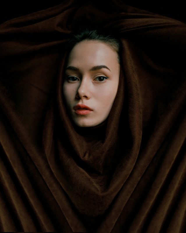 wearhome, портрет, girl, portraiture, outdoor, ламповый, retouch, ретушь, цвет, cinematic,цветок, тёплый, fineart, beauty, sweet, brown, face Nadya фото превью