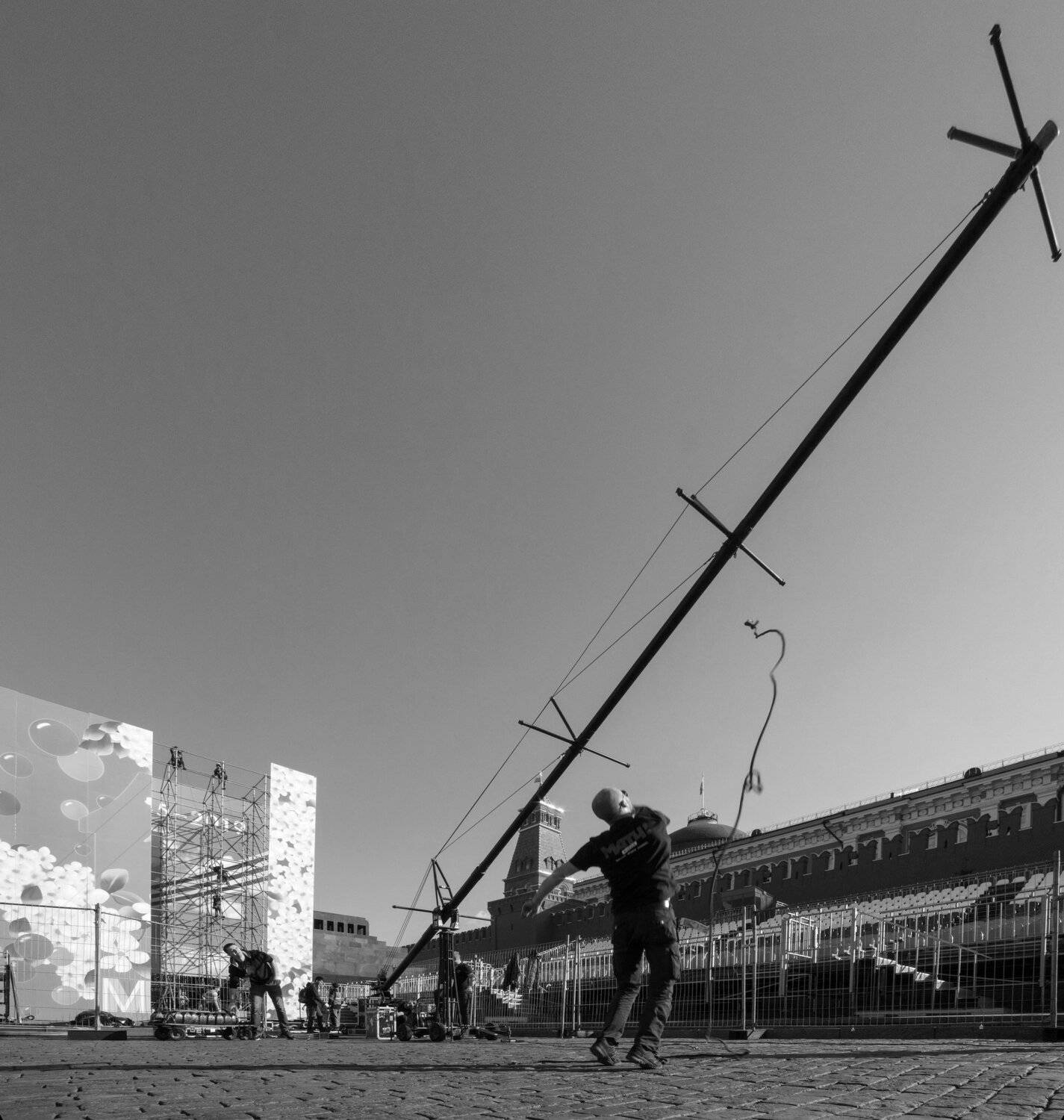 швырнуть, кинуть, веревка, декорации, Красная площадь, Москва, взмах, Дмитрий Ткаченко