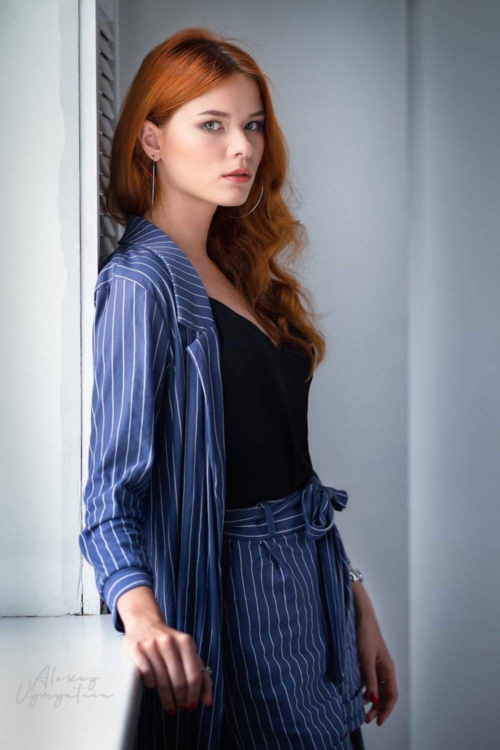 girl, portrait, cute, woman, studio, natural light, red hair, pretty, face, blue, orange, Алексей Вымятнин