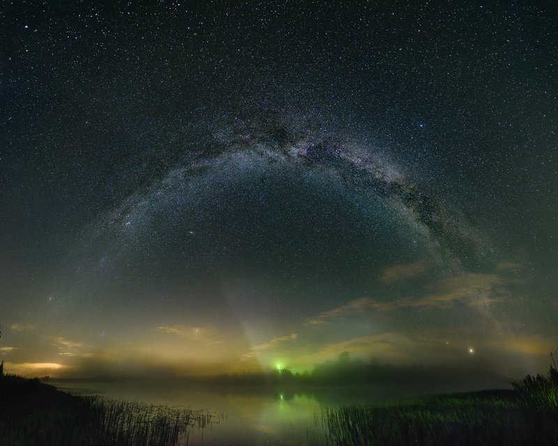 Foggy night фото превью