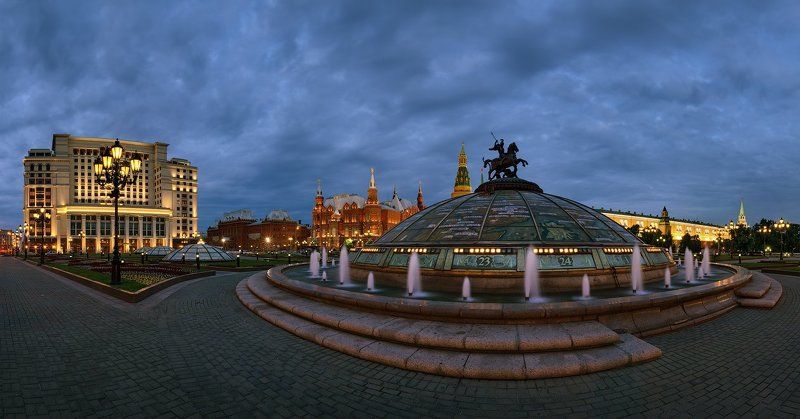 Гостиница Москва, Исторический музей, Кремль, Манежная площадь, Москва, Фонтан Часы Мира *** фото превью