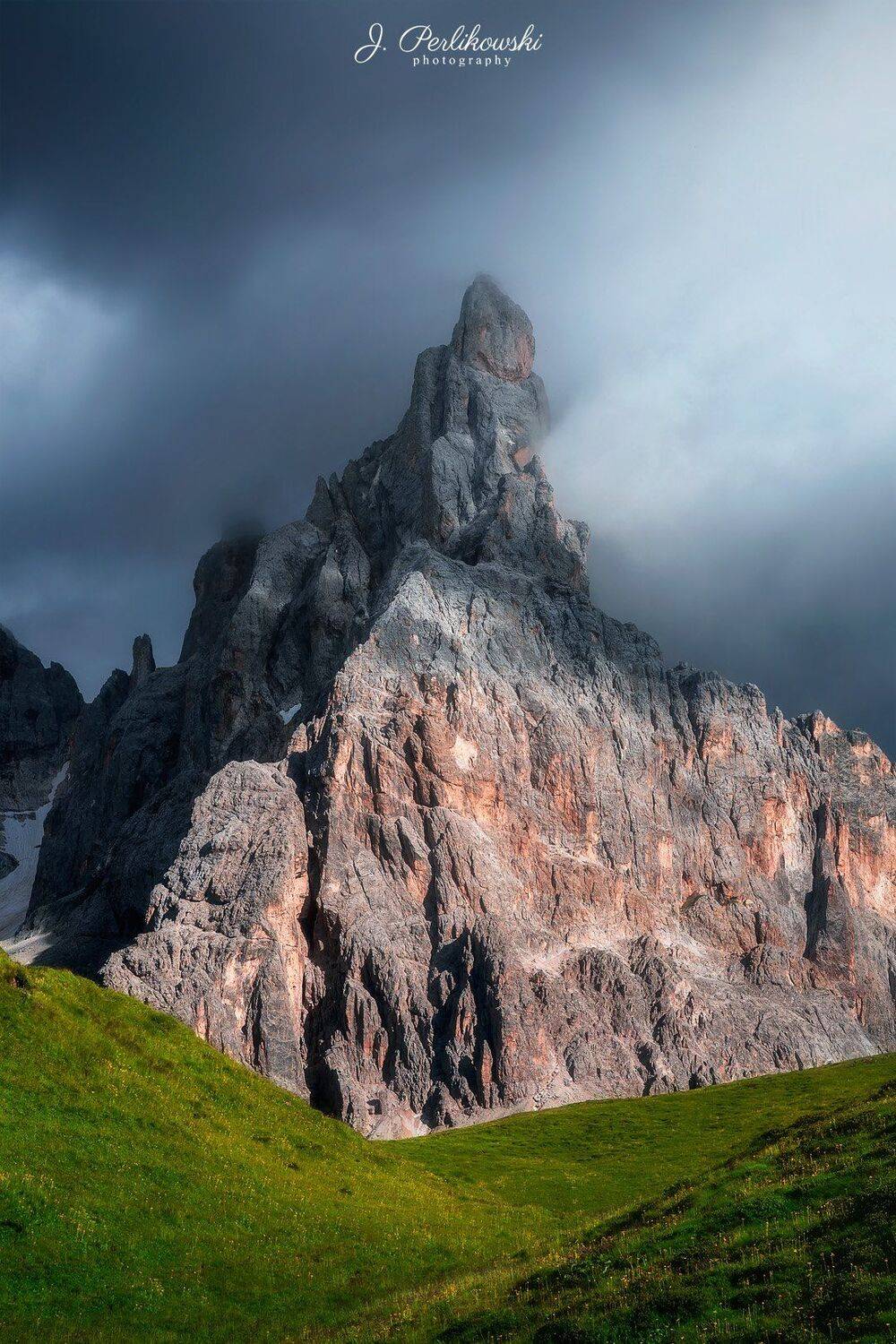 dolomites, dolomiti, mountains, itally, sunset, clours, contrast, summer, mountainscape, cloudy, rainy, Jakub Perlikowski
