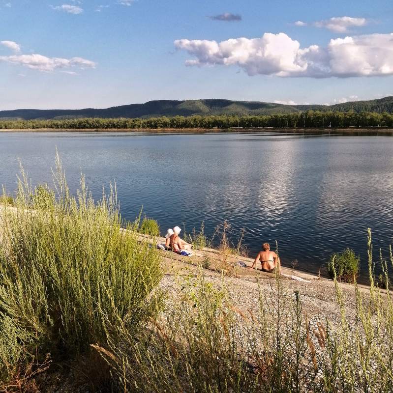 Каменный пляж фото превью