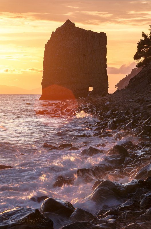 Скала Парус, Прасковеевка, Черное море, Чёрное море, Геленджик, Джанхот, Дивноморск Скала Парус фото превью