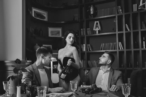 One day at the gentlemen's club