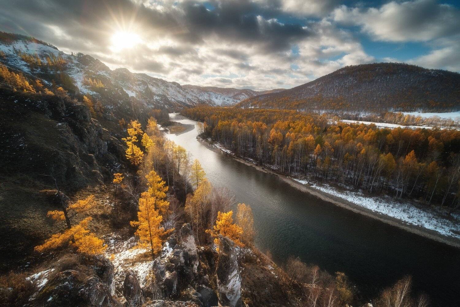 россия, хакасия, тропа предков, степь, горы, лесостепь, рассвет, природа, пейзаж, восход солнца, осень, лиственница, река, белый июс, снег, Оборотов Алексей