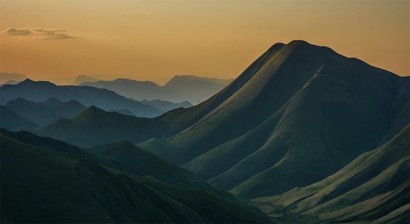 природа, пейзаж, горы, кавказ, природа россии, дикая природа, закат, свет, облака, вечер, весна, Восточный Кавказ фото превью