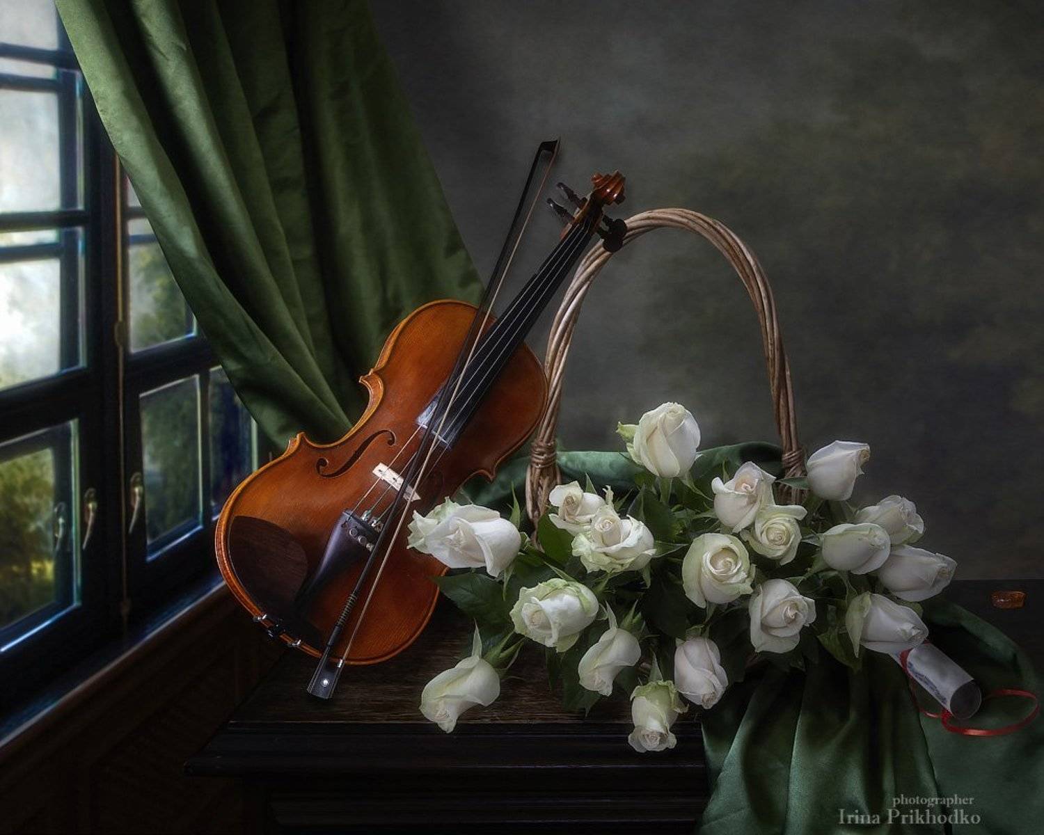 натюрморт, скрипка, музыкальные инструменты, цветы, букеты, розы, интерьер, винтажный, художественная фотография, Ирина Приходько