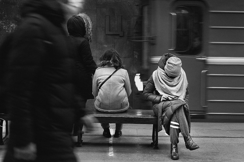 чб фото, уличная фотография, метро. пандемия, пассажиры Зима 2020, метро фото превью