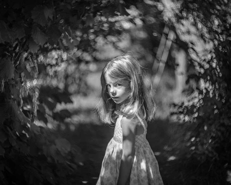 мэри portrait child female model children little girl bw bokeh magic mist tunnel daughter biotar biotar75mm vintage lens blackwhite Мэри фото превью