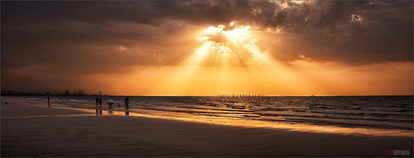 , Виктор Перякин