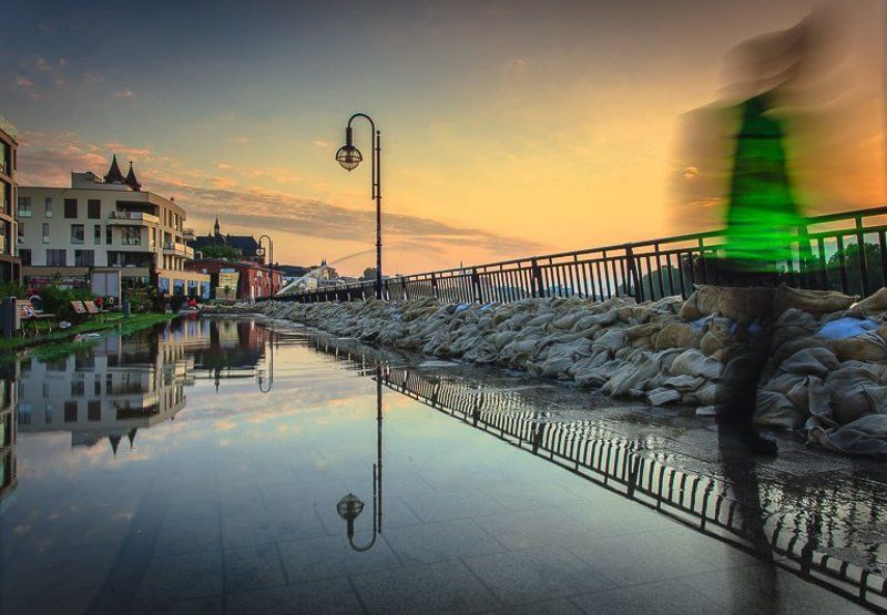 германия, магдебург, наводнение, восход, разводной, мост, эльба, река Наводнение 2013 - Magdeburg-Altstadt фото превью