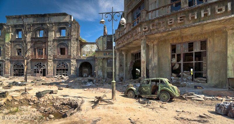 бутафорский \