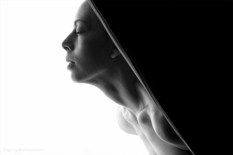 Чёрное и белое фото превью