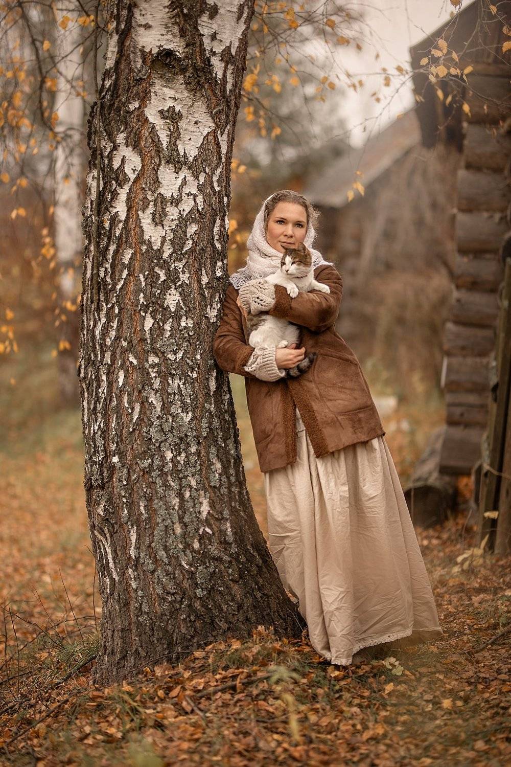 деревня,  животные, кошка, кот, осень, девушка, женщина, женский портрет, Елена Чернигина