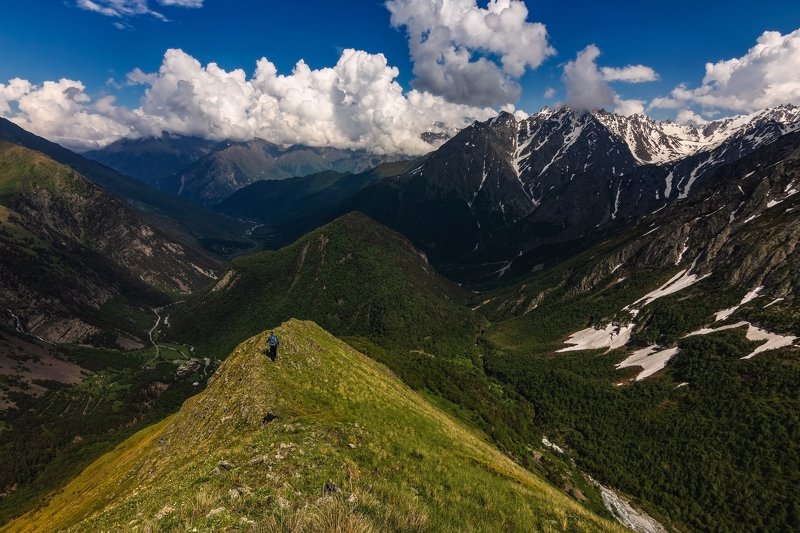 горы,восхождение,кавказ,облака surrounded by the peaks of the blue... фото превью