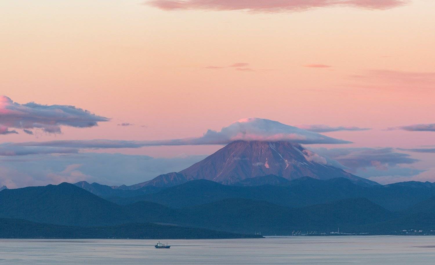 , Александр Максин