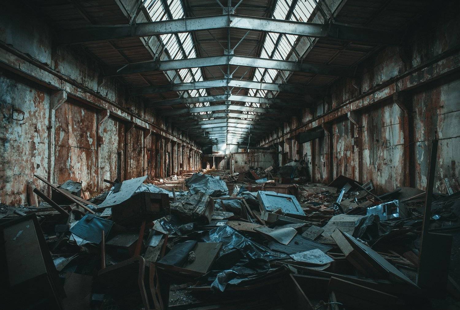 ангар, апокалипсис, баррикада, мусор, разруха, хлам, Vladimir Kedrov