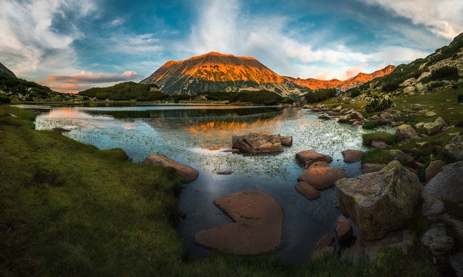 landscape nature scenery lake light sunlight evening sunset peak reflections view sky mountain pirin пейзаж озеро горы закат, Александър Александров