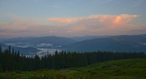 По небу облака, как корабли...(карпаты.вблизи села зеленого.)