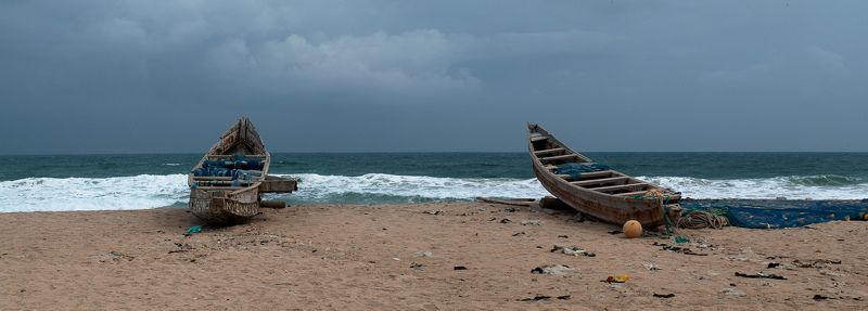 про две рыбачьи лодки (или про Гану словечко) фото превью