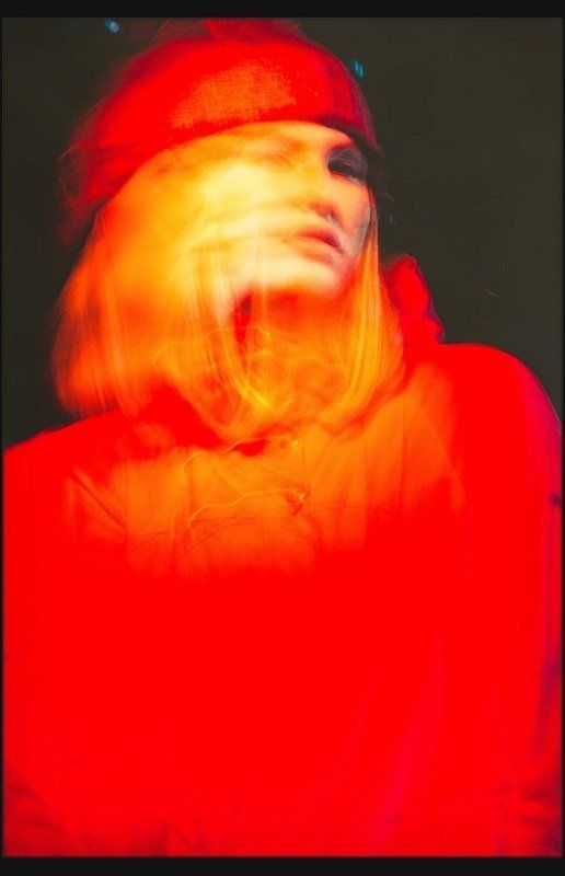 Red фото превью