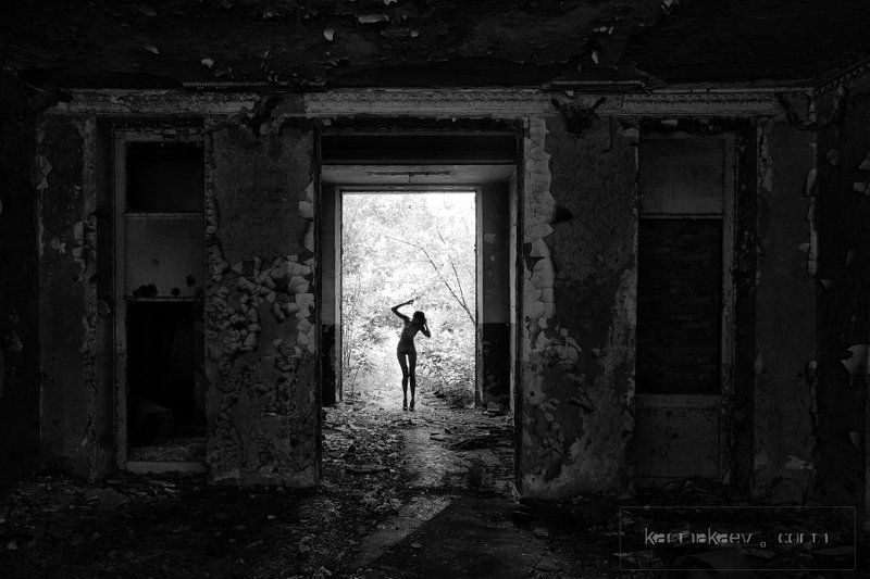 Broken doll фото превью