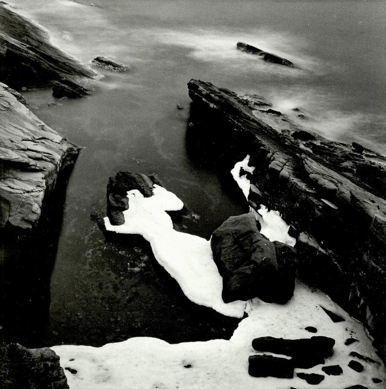 filmphotography, analogphotography, darkroomphotography, silvergelatineprint, b&w, blackandwhite Lady in White фото превью