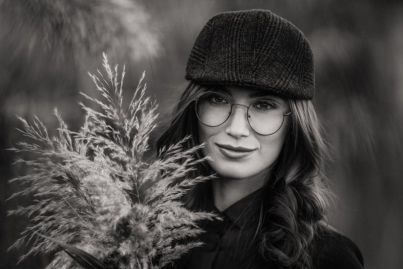 Outdoor Portrait of G. фото превью