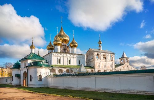 Воскресенский храм