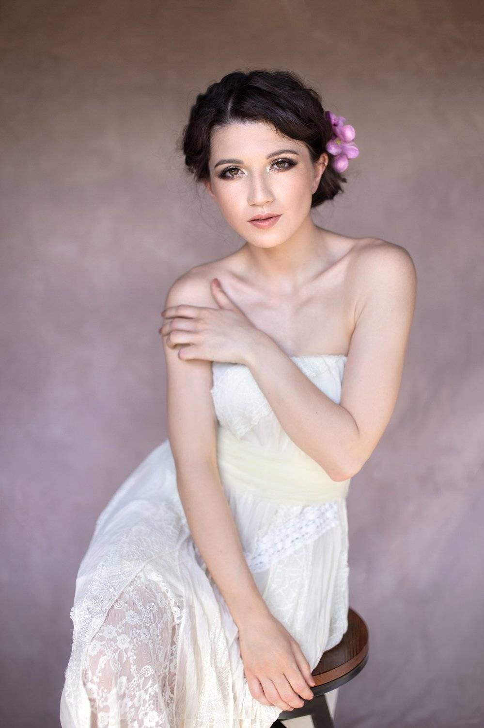 retro girl vintage pink sensual, Nina Janiak