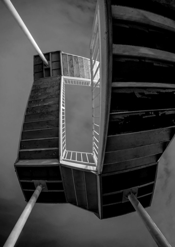 Upside down фото превью