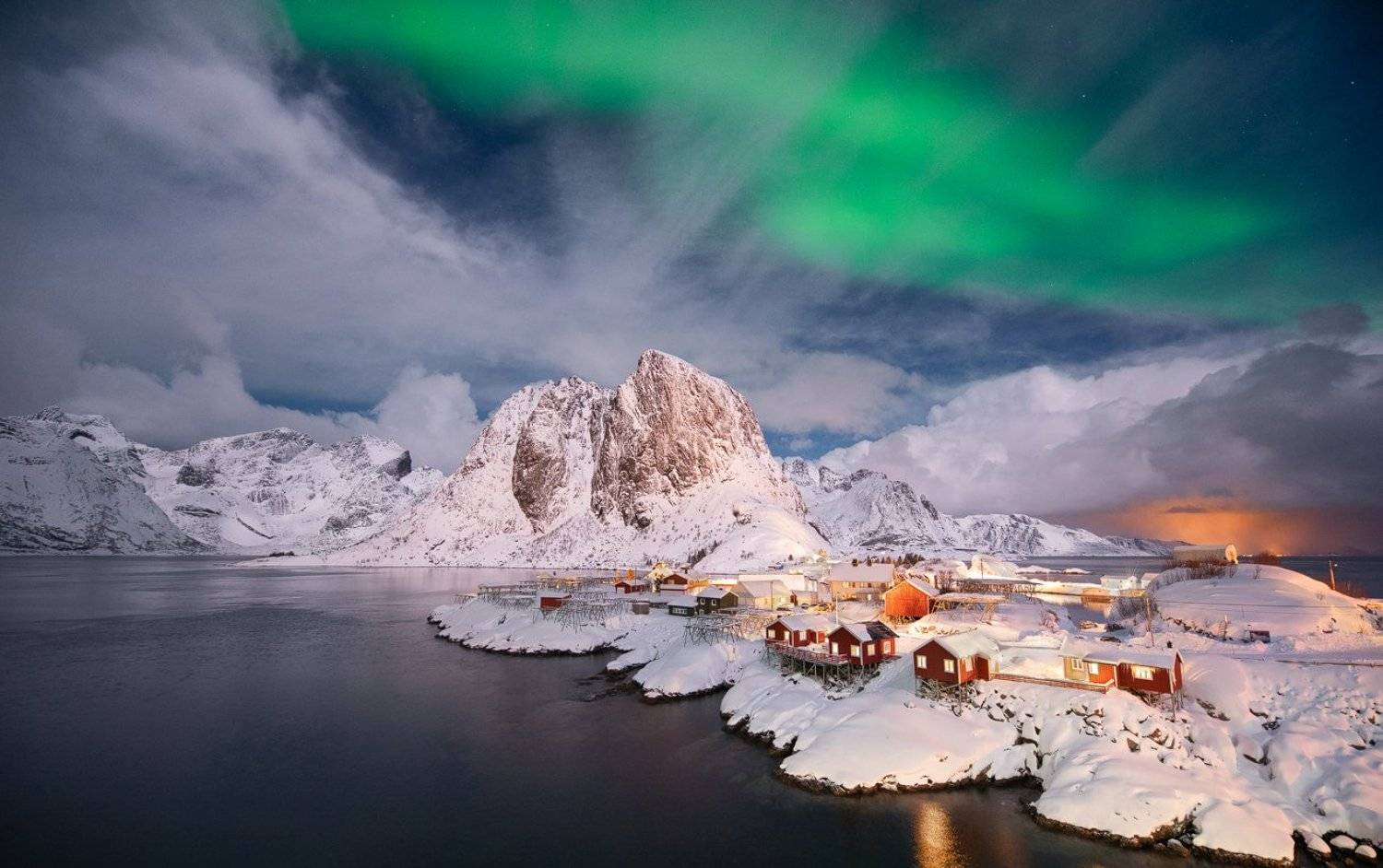 hamn&oslash;y lofoten aurora borealis zorza polarna norwegia norway, Stanisław Baraniecki