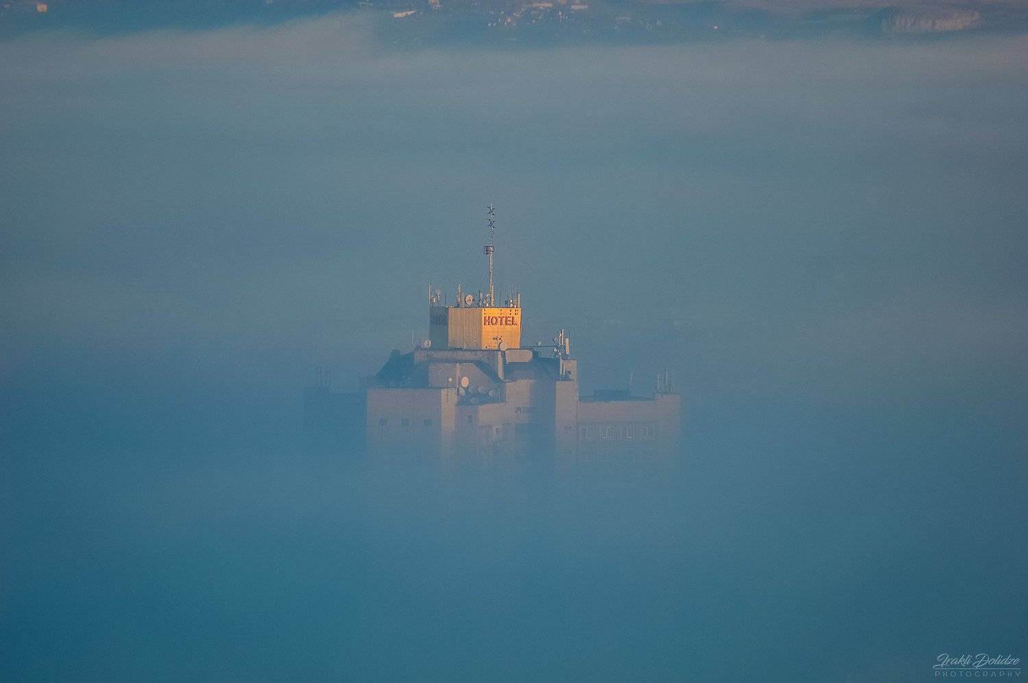 fog, hotel, landscape, city, sunrise, sun, sunlight, travel, zoom, over clouds, ირაკლი დოლიძე