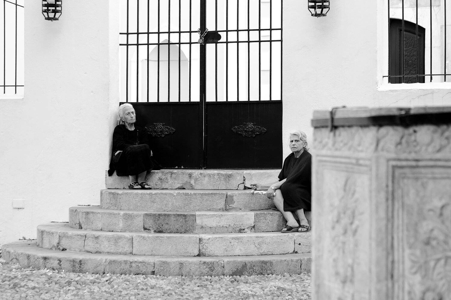 bw, blackwhite, blackandwhite, bnw, blackandwhitephoto, moments, mood, monochrome, moscow, street, streetphoto, streetlife, streetmoscow, streetbw, people, person, life, documentary, russia, reportage, irina boldina, moscowblackandwhite, visual, female, h, Ирина Болдина