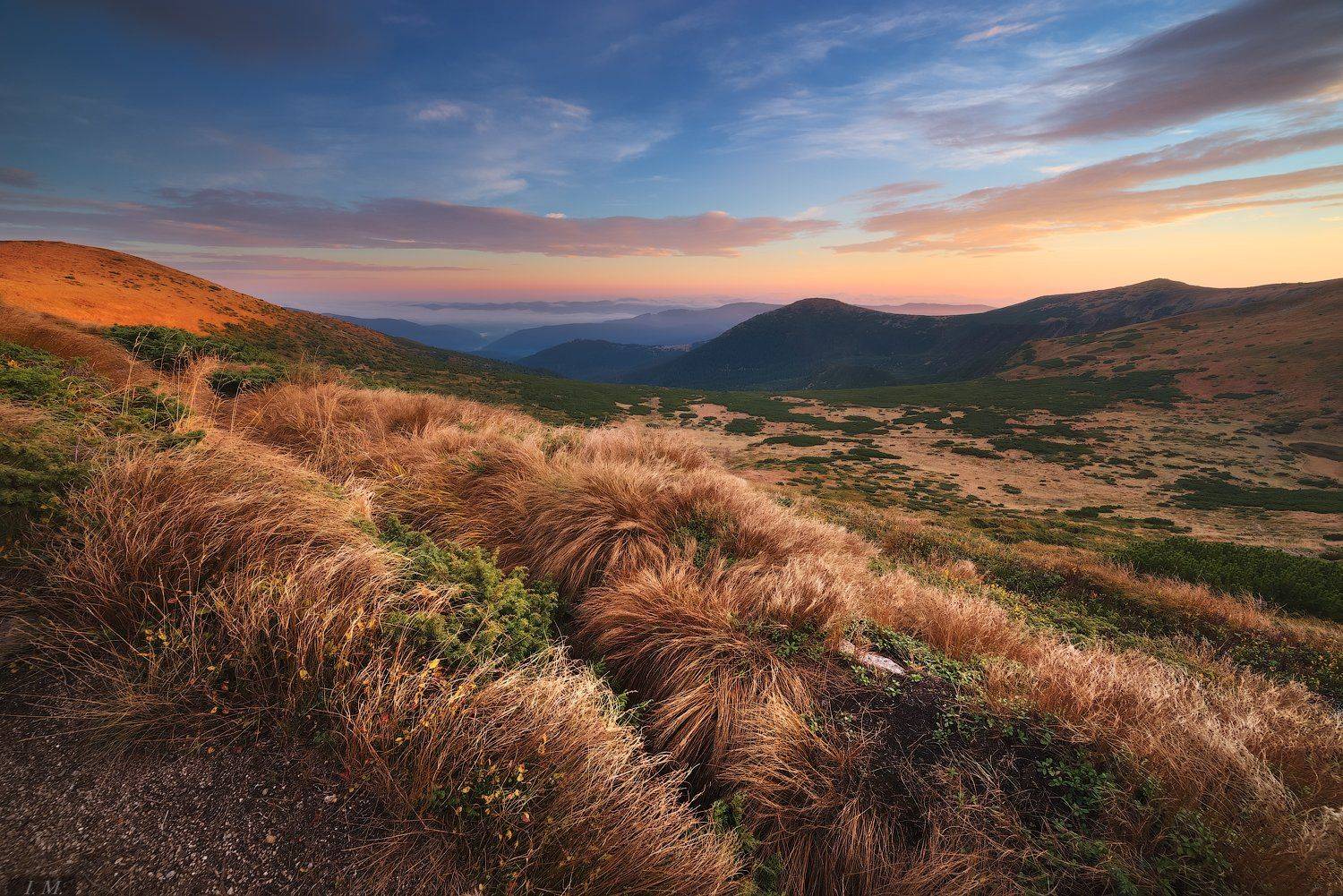 горы, карпаты, черногора, украина, пейзаж, утро, рассвет, осень, carpathians, mountains, morning, autumn, travel, ukraine, fog, landscape, fall, sunrise, colors, Ivan Maljarenko 