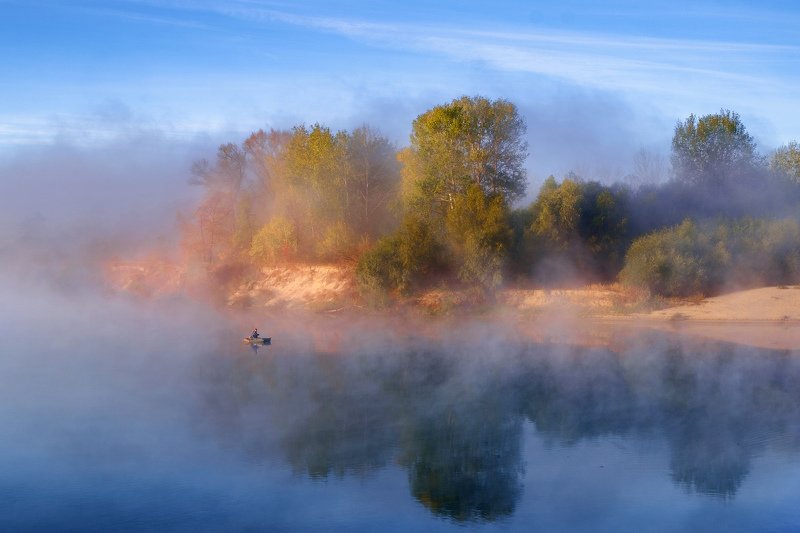 Туманное утро фото превью