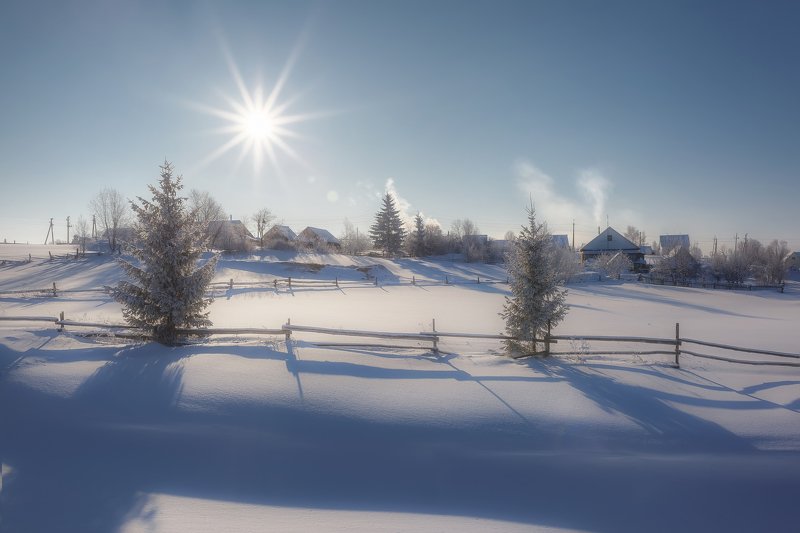 В деревне солнечный морозный день фото превью