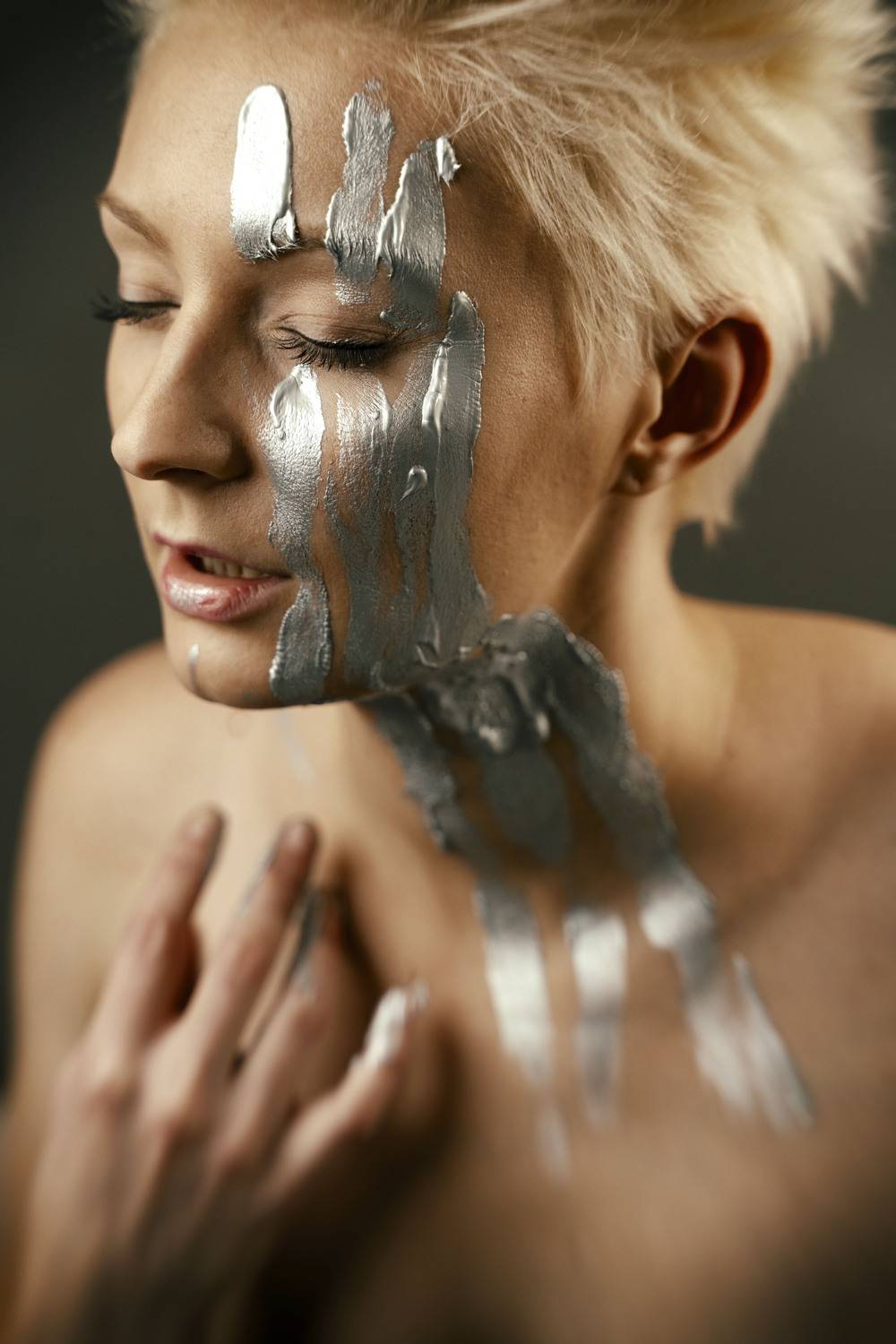 , Роман Разуменко